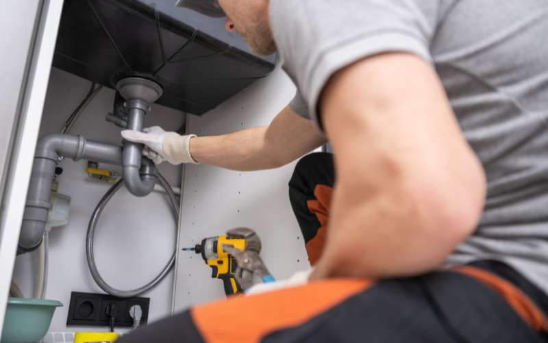Common Plumbing Problems and How to Fix Them